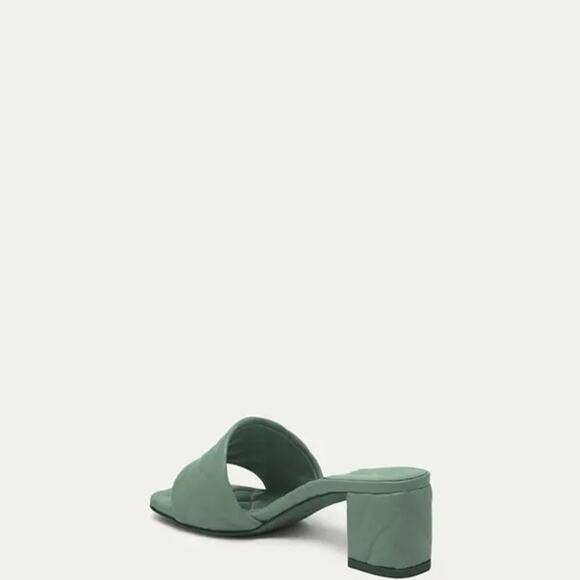 Bottega Veneta Amy Aloe Leather Mules Quilted Sandals 37.5 NWT - Picture 3 of 4